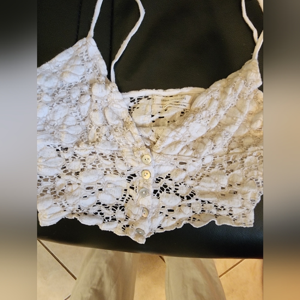 Urban outfitters crop top or bra